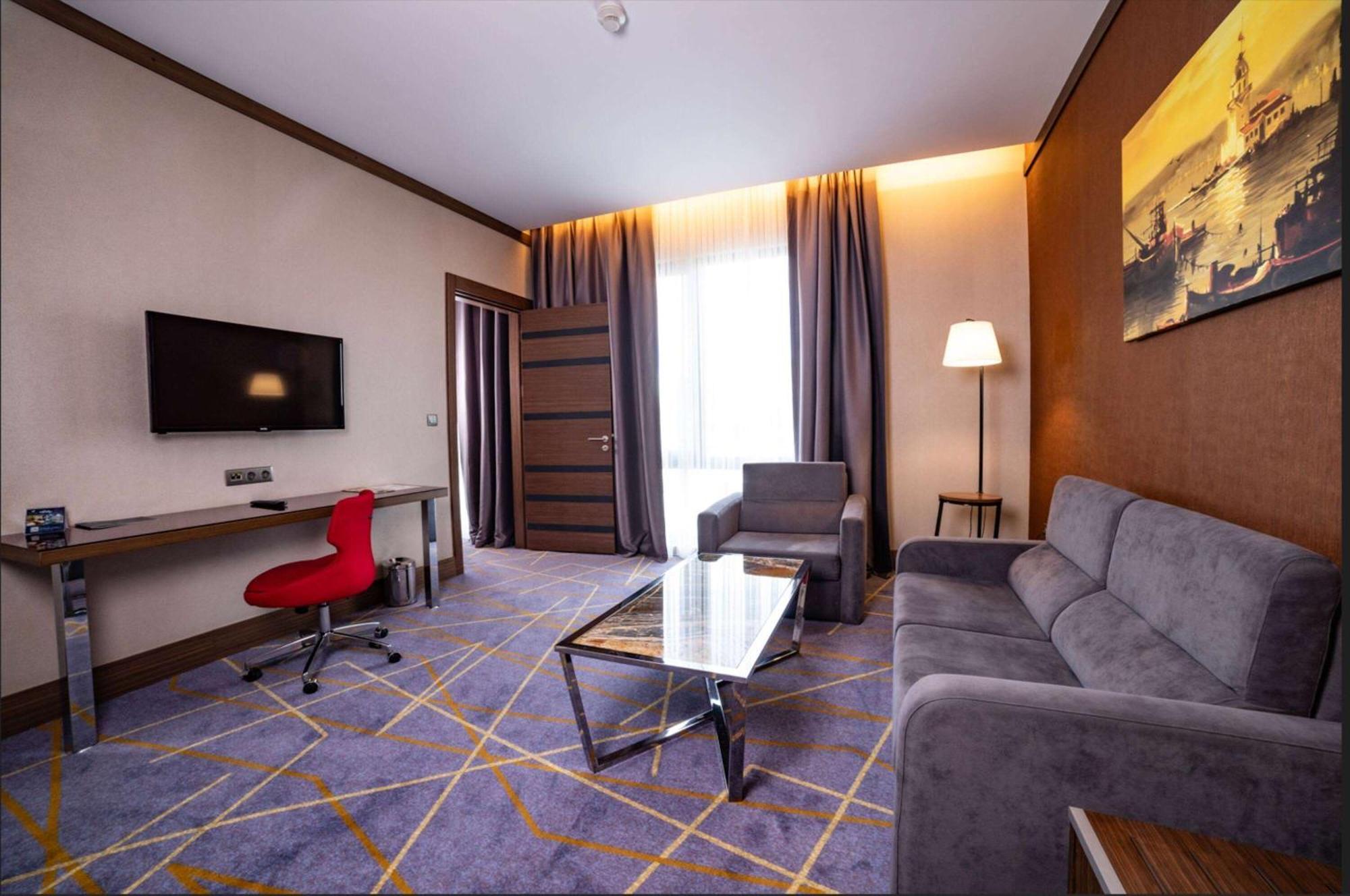 Ramada By Wyndham Istanbul Alibeykoy Hotel Ngoại thất bức ảnh