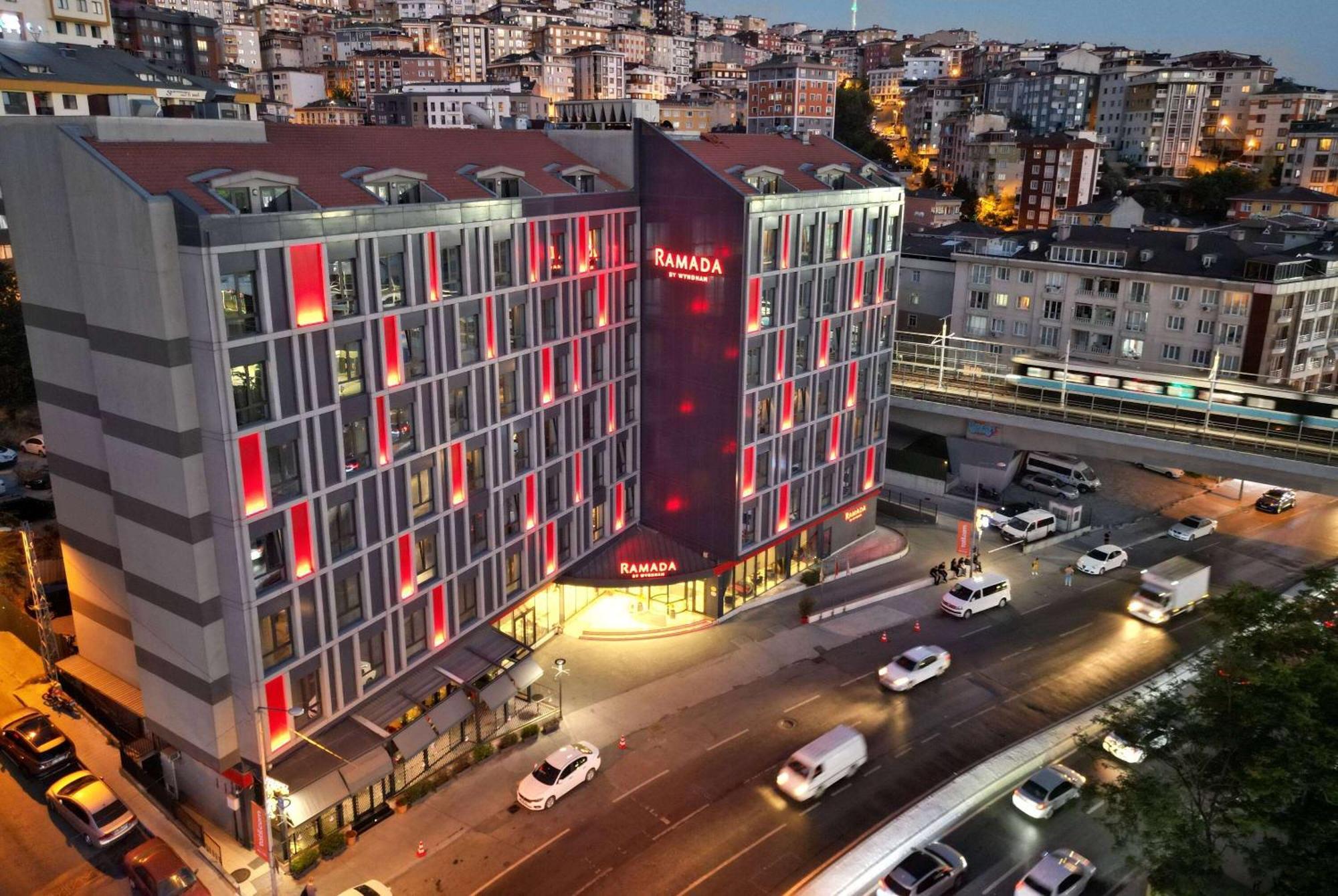 Ramada By Wyndham Istanbul Alibeykoy Hotel Ngoại thất bức ảnh